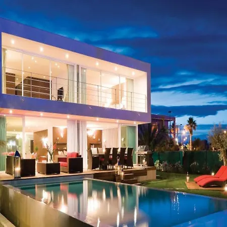 Sleeps 10 Pool Sète