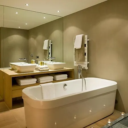 Sleeps 10 Pool *