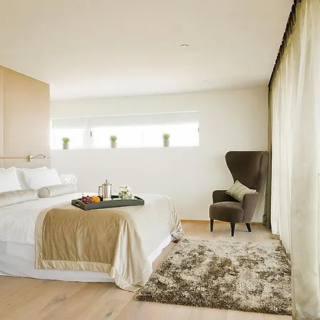 Sleeps 10 Pool Nyaraló *
